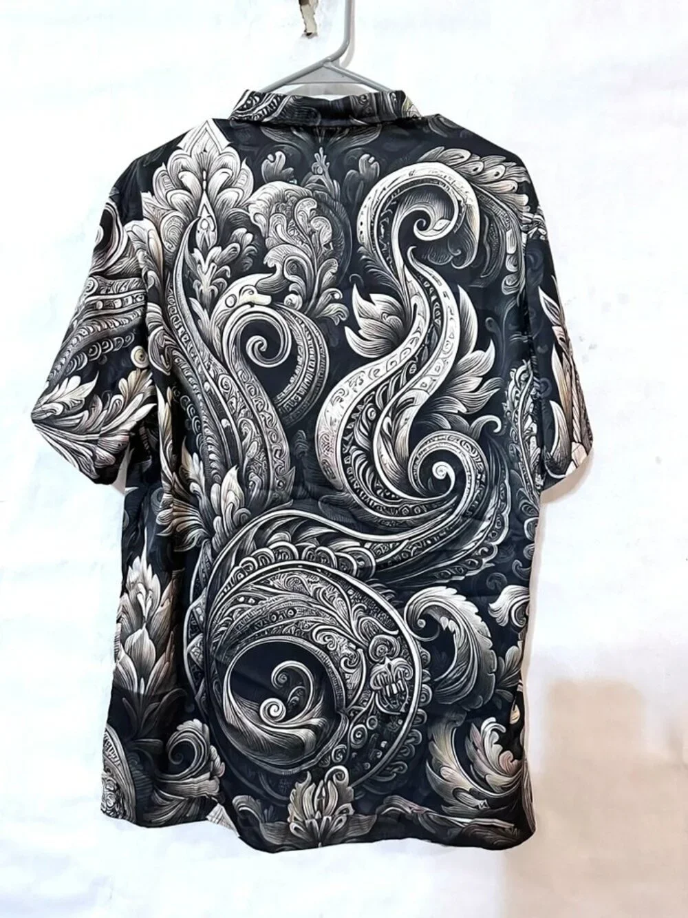 Black Paisley Satin Short Set Shirt loungewear Size large Mens Pajamas Chillwear